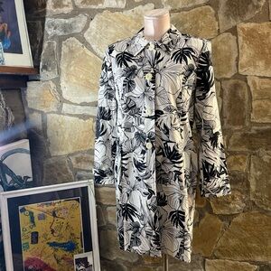 Amanda Smith Petite Black and White Floral Coat